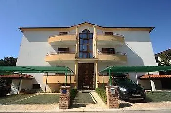 Apartments Ana Wellness Ровинь