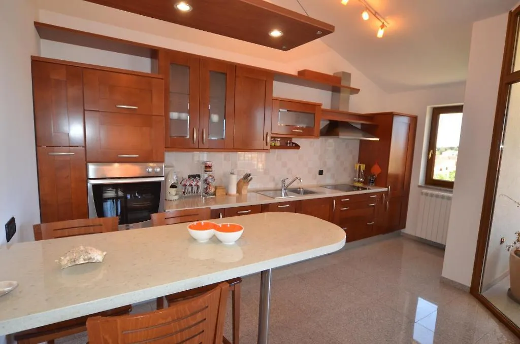 Apartments Ana Wellness Ровинь