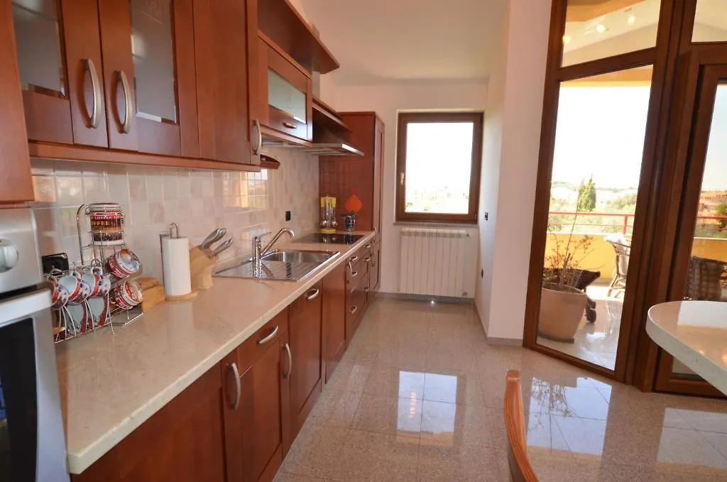 Apartments Ana Wellness Ровинь